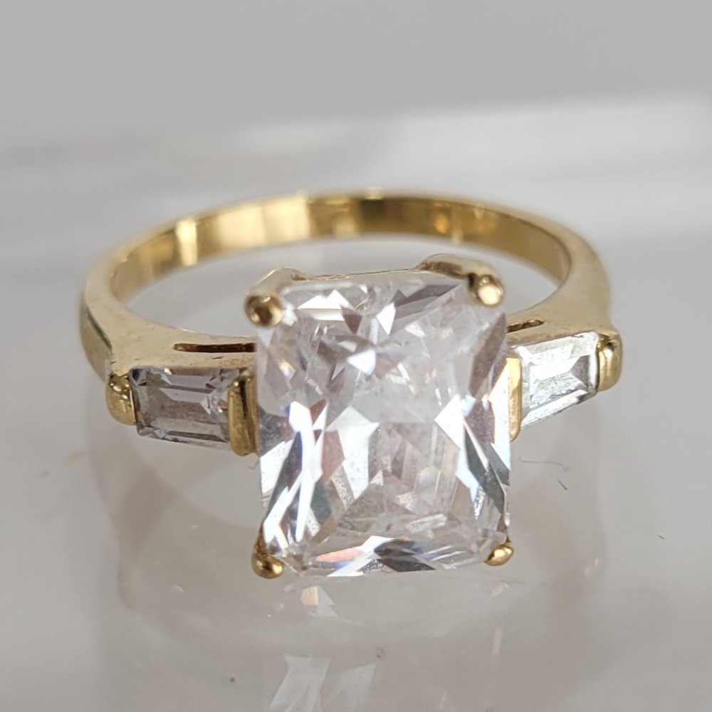 Vintage Estate Edco Faux Emerald Cut CZ Zirconia Prong Ring Sz 6-3/4 Gold Tone